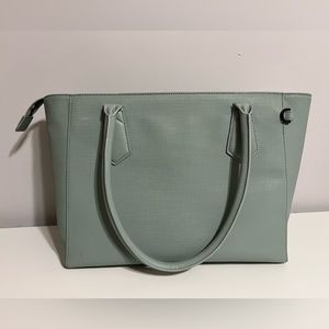 Dagne Dover Signature Tote bag
